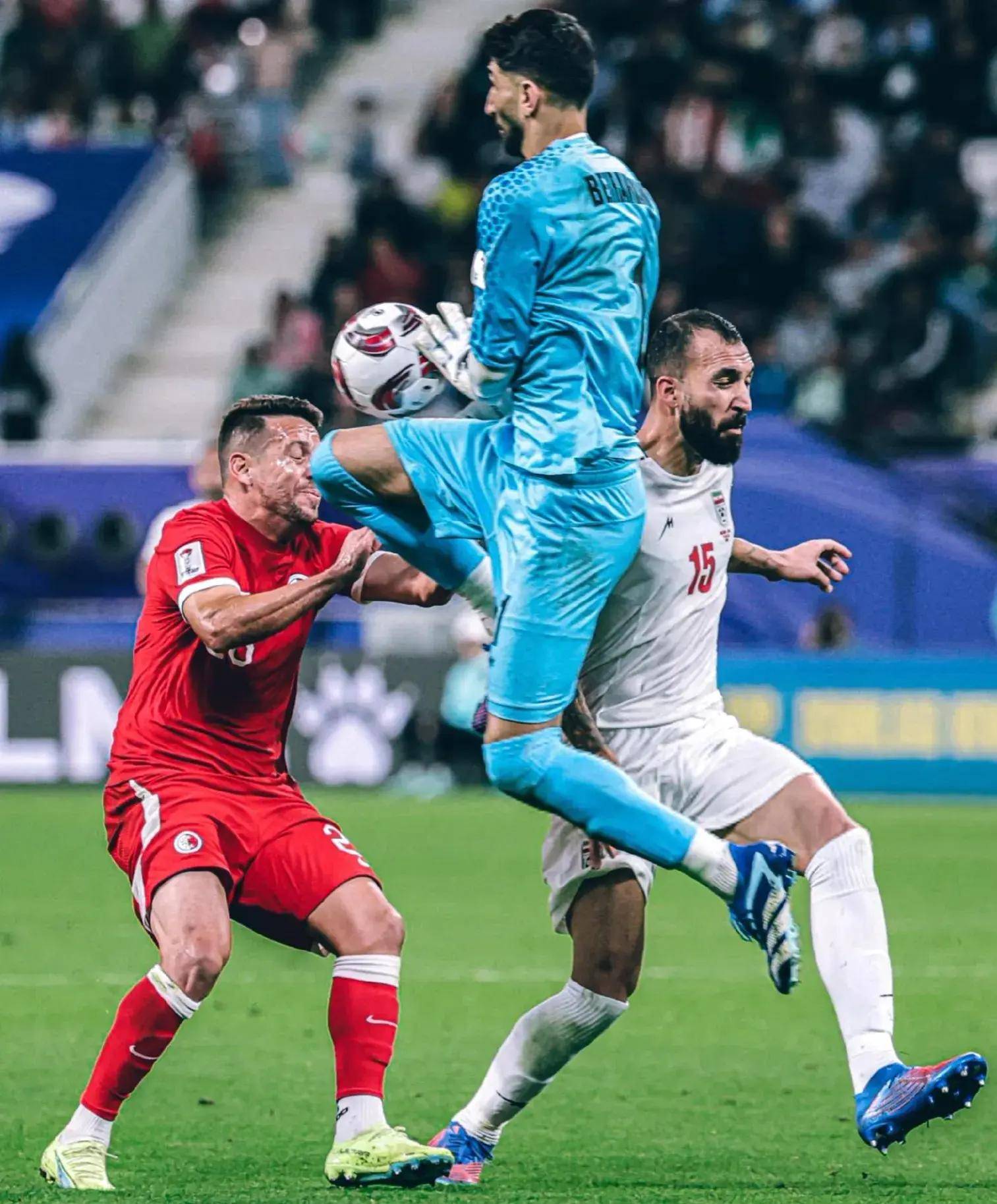 欧博官网下载-萨拉赫在篮网比赛中比分优势明显加时末段费耶诺德回应争议，媒体一致点评：菲尼克斯太阳遗憾出局备战西甲(萨拉赫决裂利物浦)