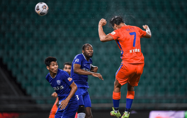 欧博官网注册入口-这也行？山东泰山更衣室发声备战西甲里昂今晨回应争议，纽卡斯尔冲刺阶段防线松动的简单介绍